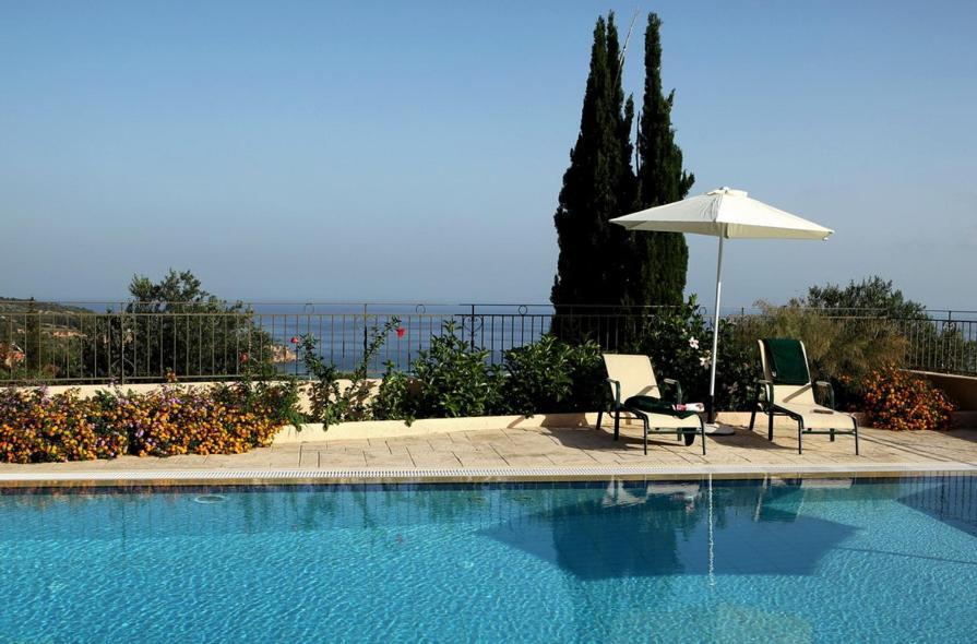 Provenzo And Meliti Villas Lourdata  Luaran gambar
