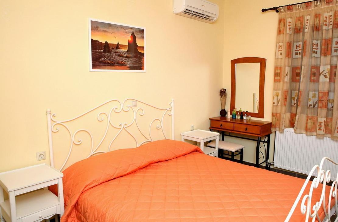 Provenzo And Meliti Villas Lourdata  Luaran gambar